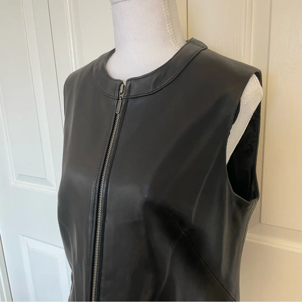 Classiques Entier, black vest. Genuine Lamb skin shell. Women’s size Large - Picture 5 of 9
